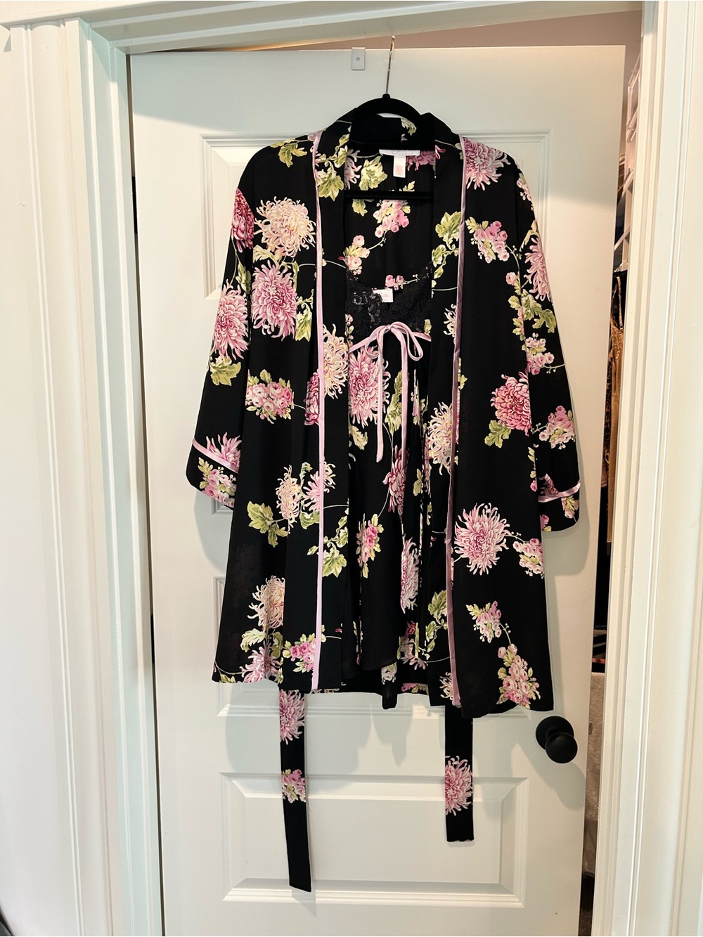 Oscar de la Renta Floral Kimono Negligee and Robe